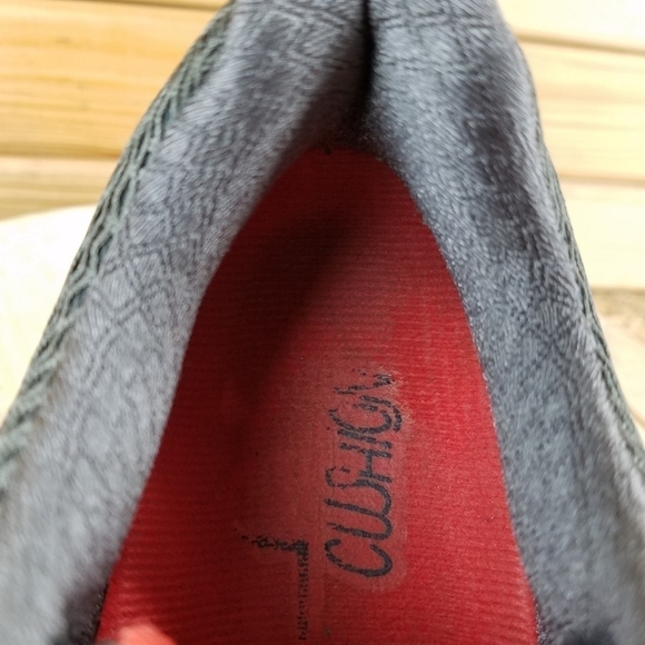 Brooks Womens Adrenaline GTS 17 1202311B044 Gray Running Shoes Sneakers Lace-up - Picture 6 of 12